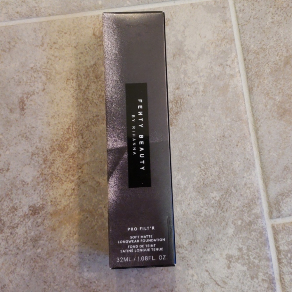 Fenty Beauty 140 foundation
